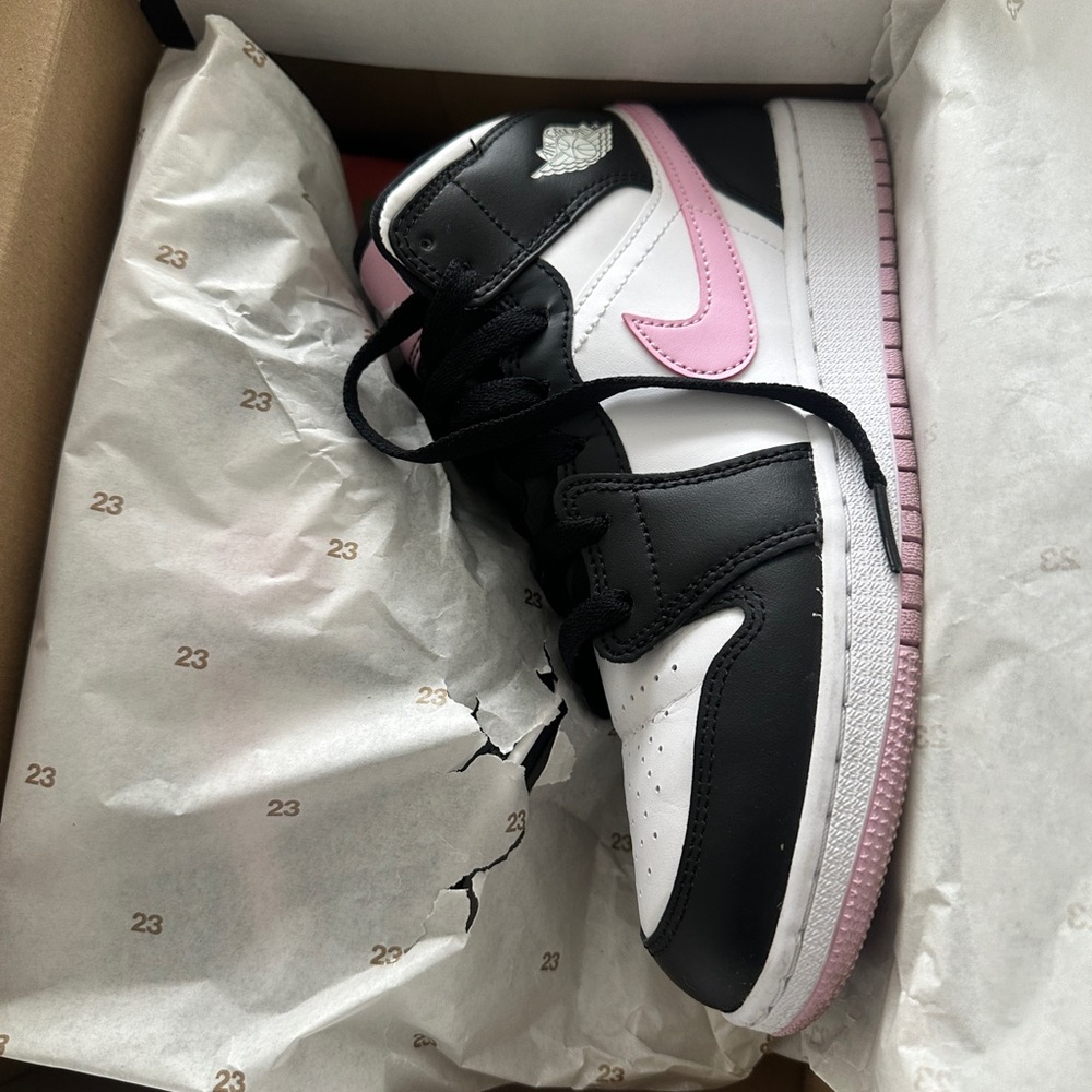 Jordan 1s Black and Pink Mid